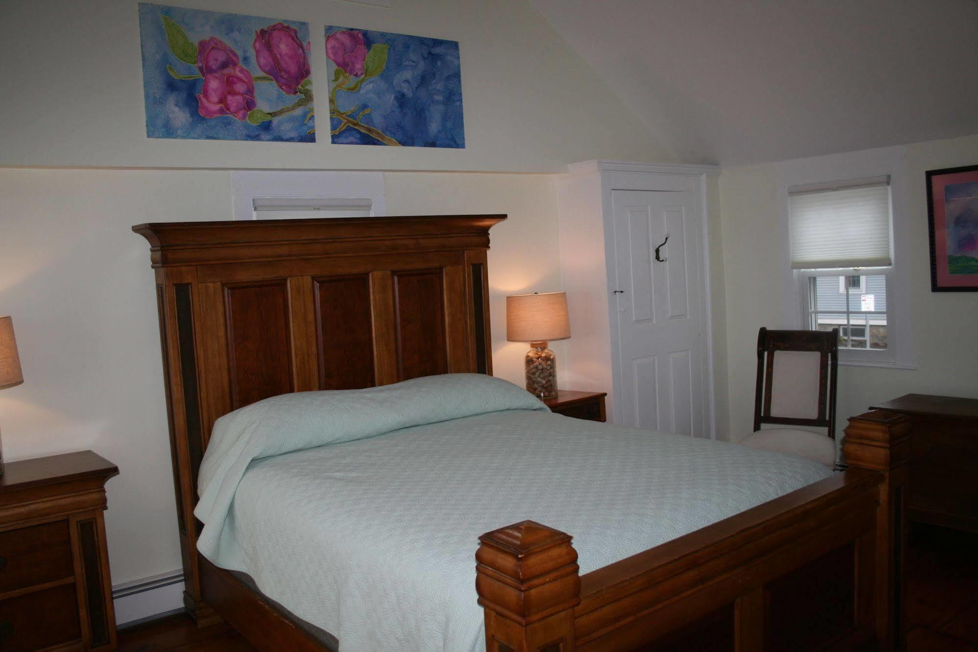 Shea'S Riverside Inn & Motel Essex Buitenkant foto